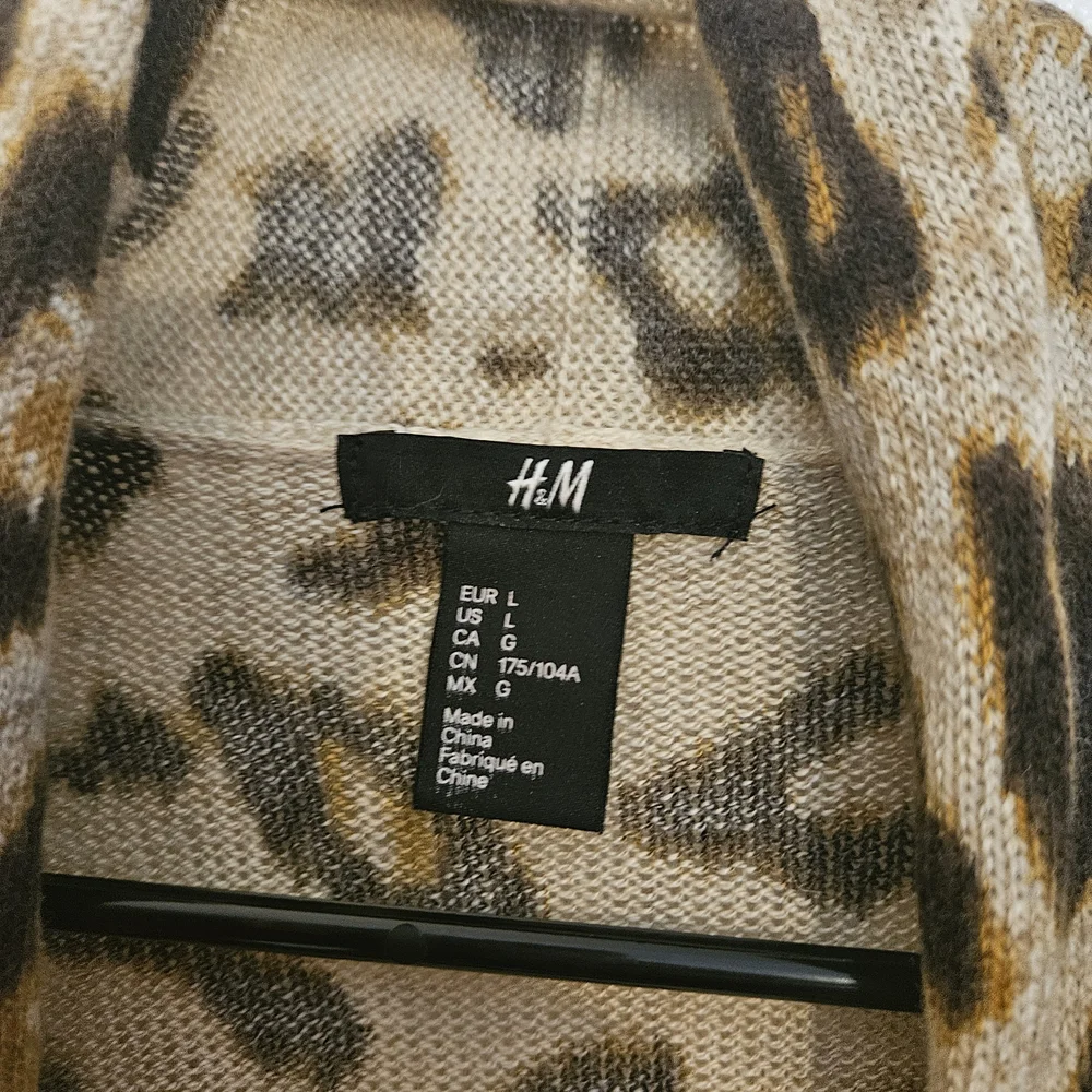 H&M Leopard Print Cardigan - Tan and Black - Picture 7 of 8
